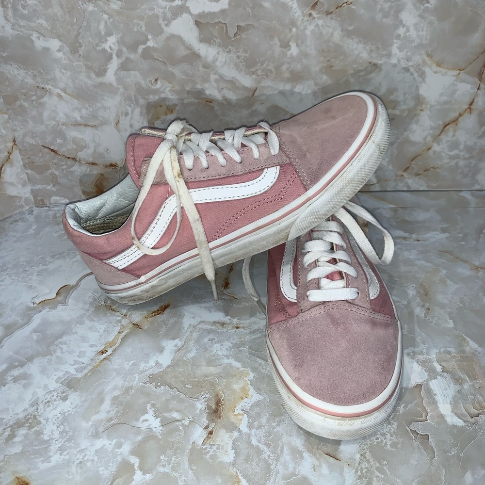 Pink Vans Old Skool Low Rise Sneakers
